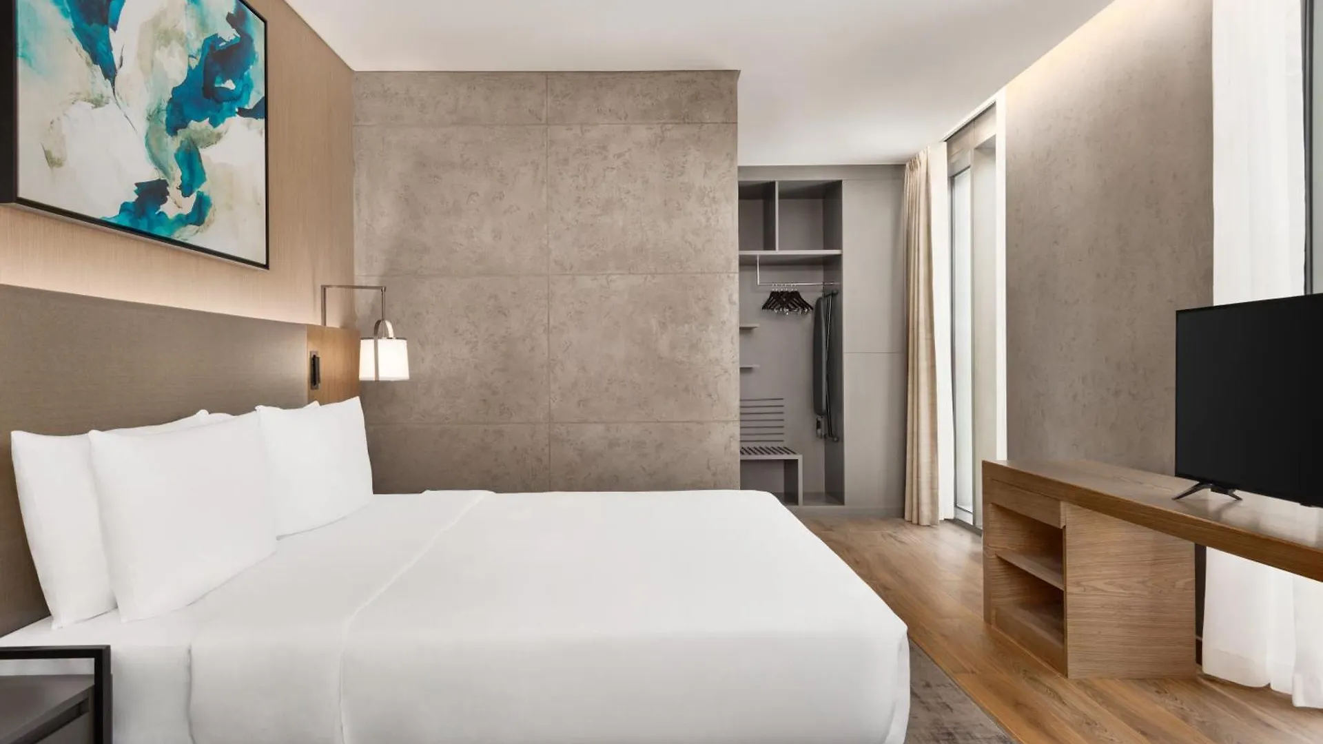 Mercure Dubai Gold District Hotel
