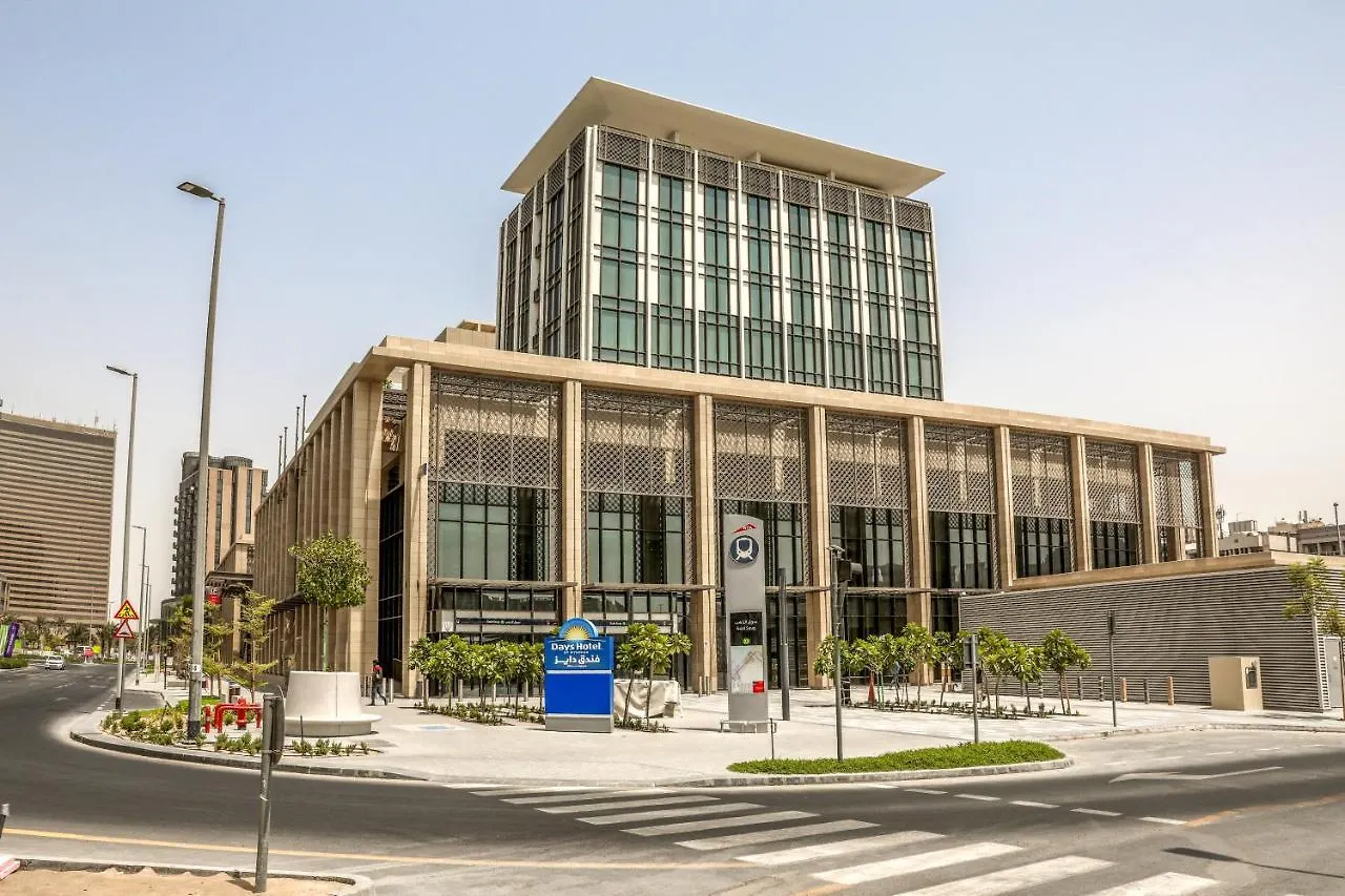 Mercure Dubai Gold District 3*,